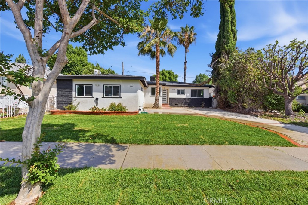 19649 Friar Street Property Photo 4