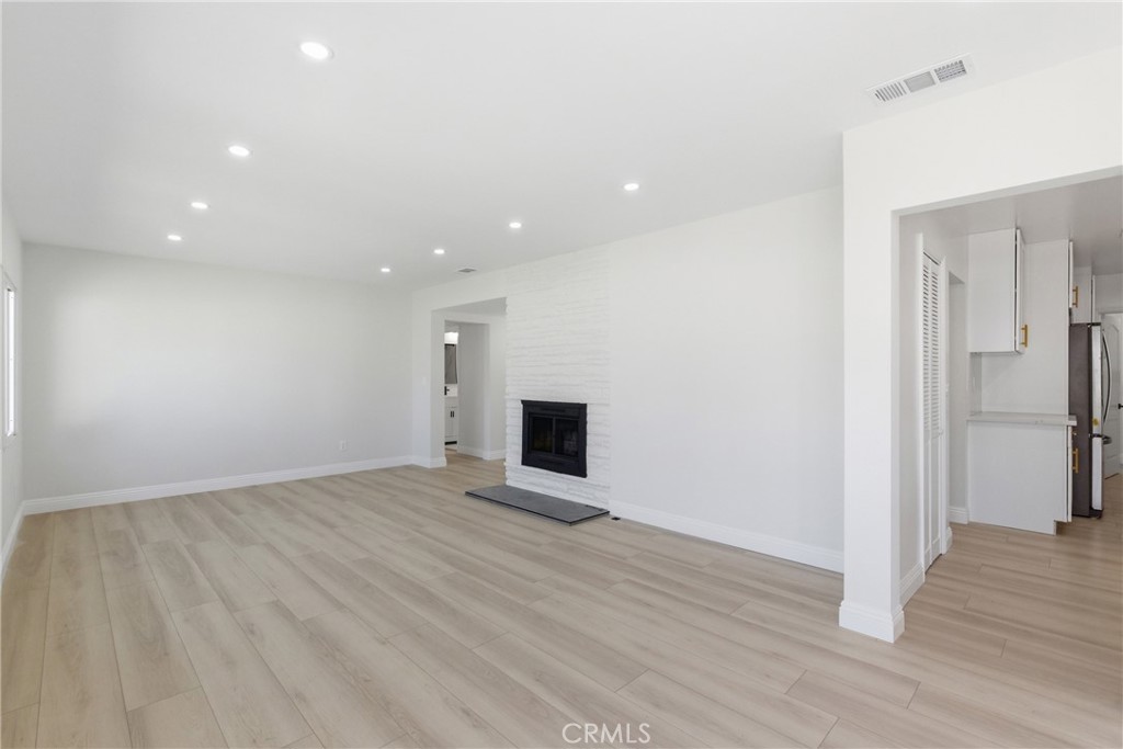 19649 Friar Street Property Photo 11