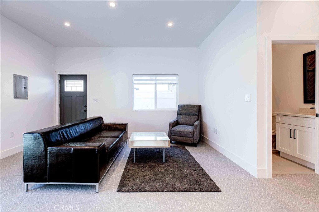 1615 N Niagara Street Property Photo 10
