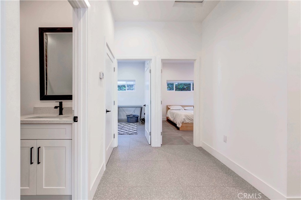 1615 N Niagara Street Property Photo 22