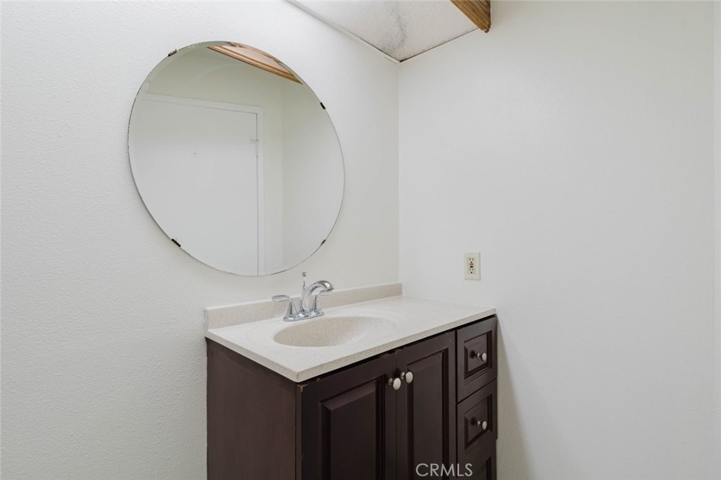13825 Beaver Street 32 Property Photo 17