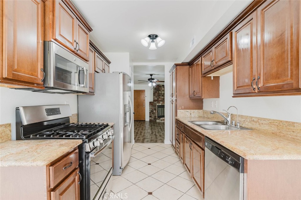 13825 Beaver Street 32 Property Photo 20