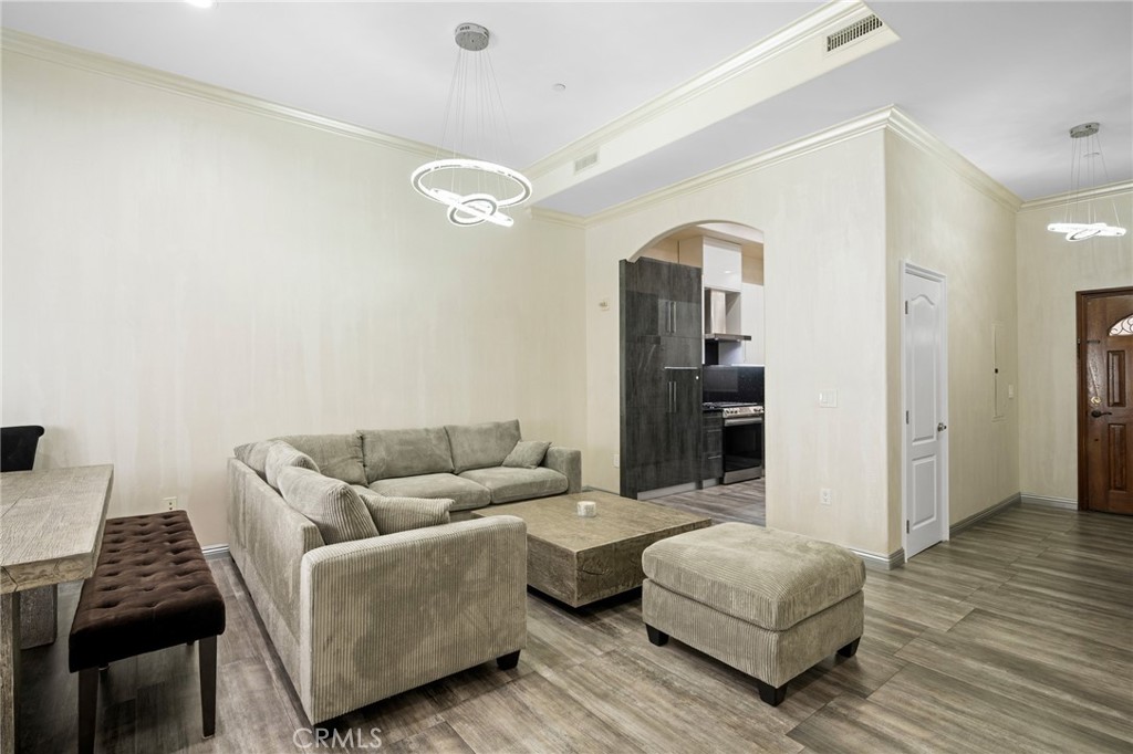 333 Milford Street 106 Property Photo 5