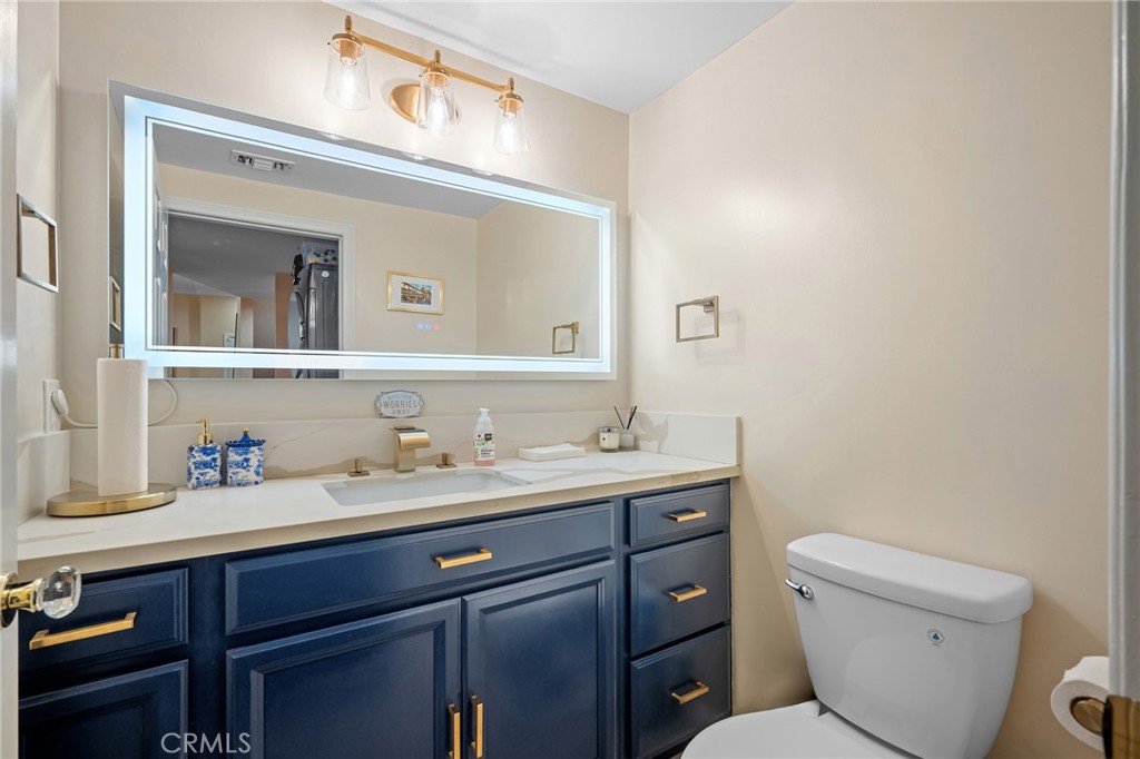 335 Concord D Property Photo 16