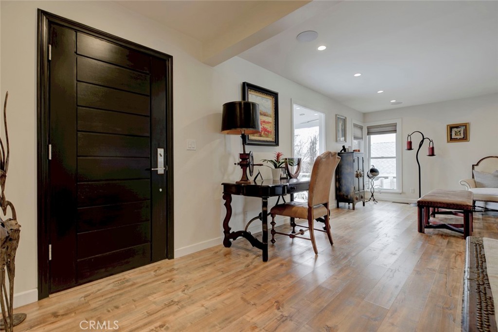 6911 Valmont Street Property Photo 7