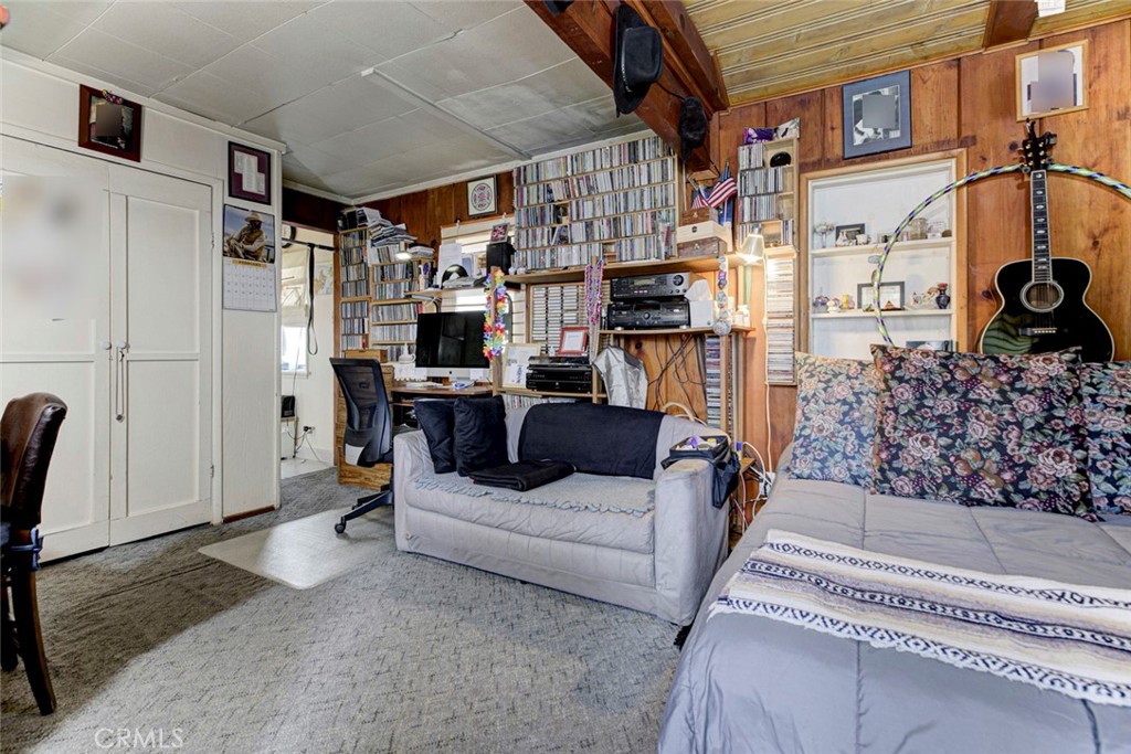 6911 Valmont Street Property Photo 42