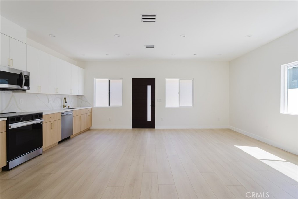1507 N Niagara Street 101 Property Photo 5