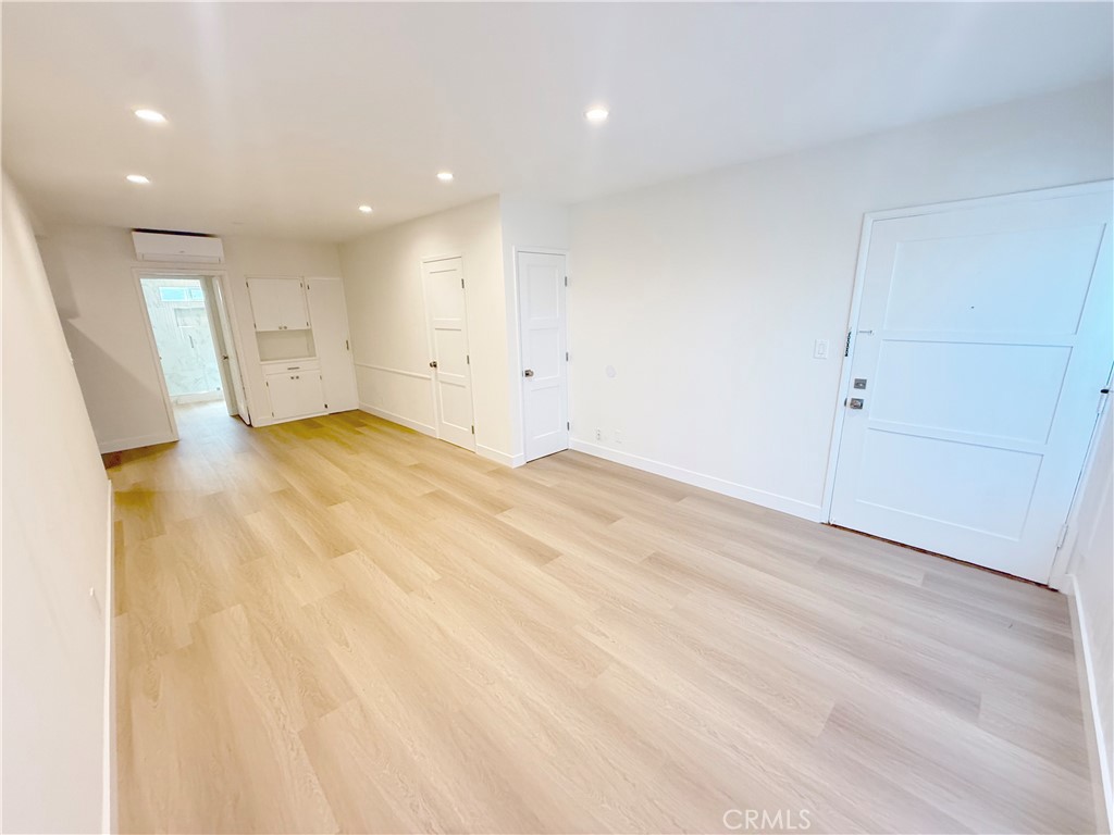 4123 Ocean View Blvd 1 Property Photo 3