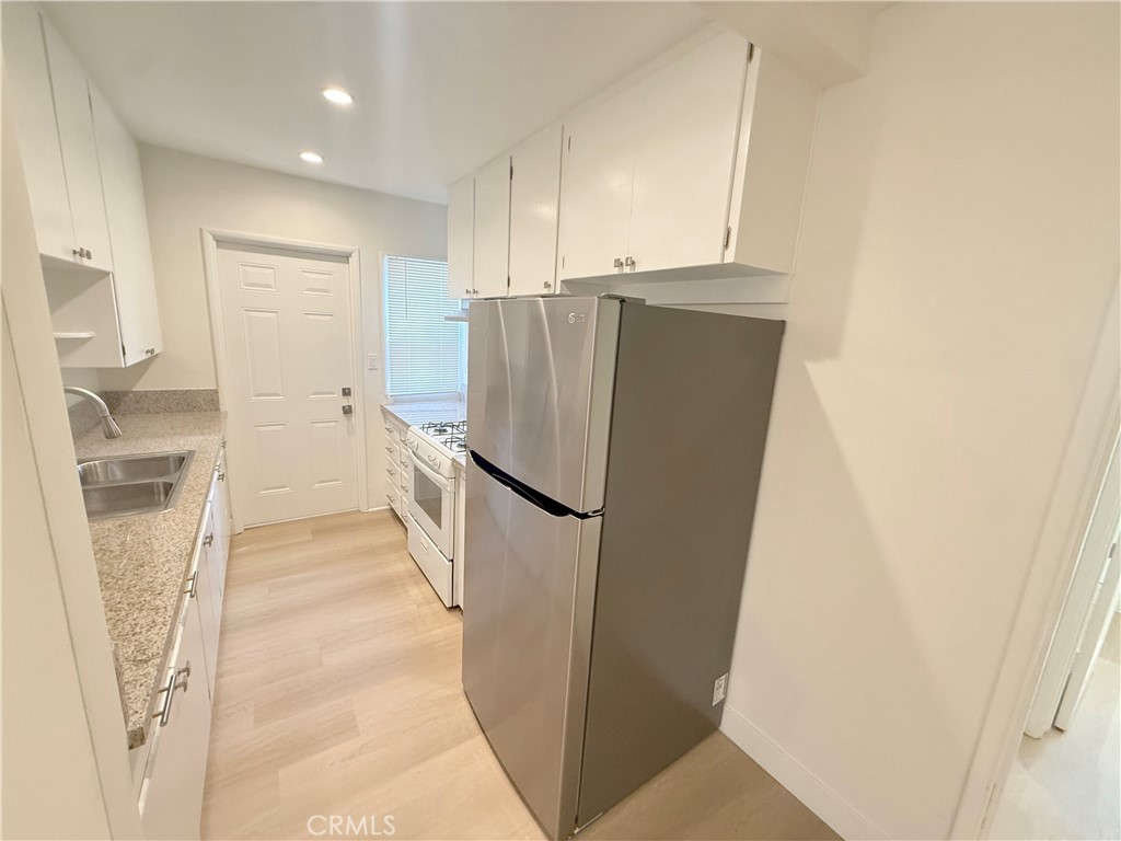 4123 Ocean View Blvd 1 Property Photo 5