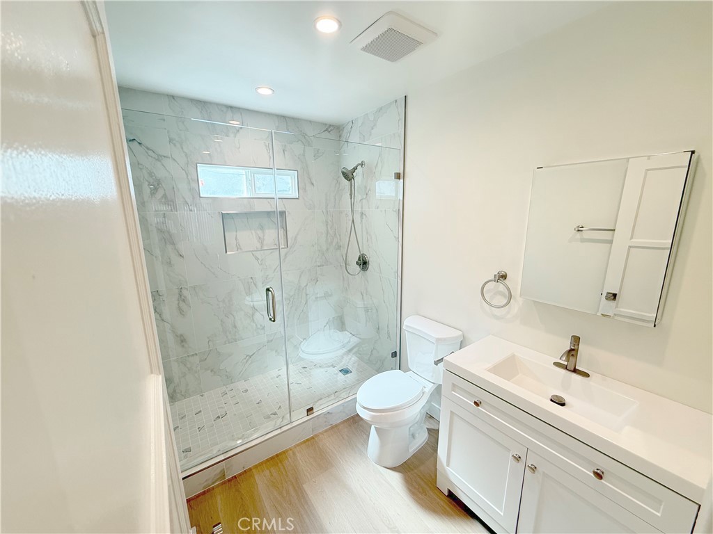 4123 Ocean View Blvd 1 Property Photo 8