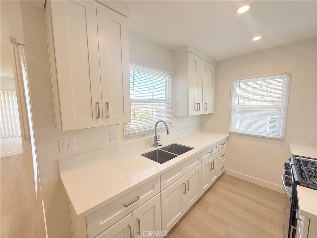 4123 Ocean View Blvd 3 Property Photo 8