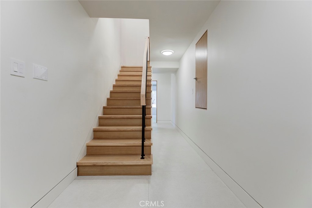 401 Brockmont Drive Property Photo 16
