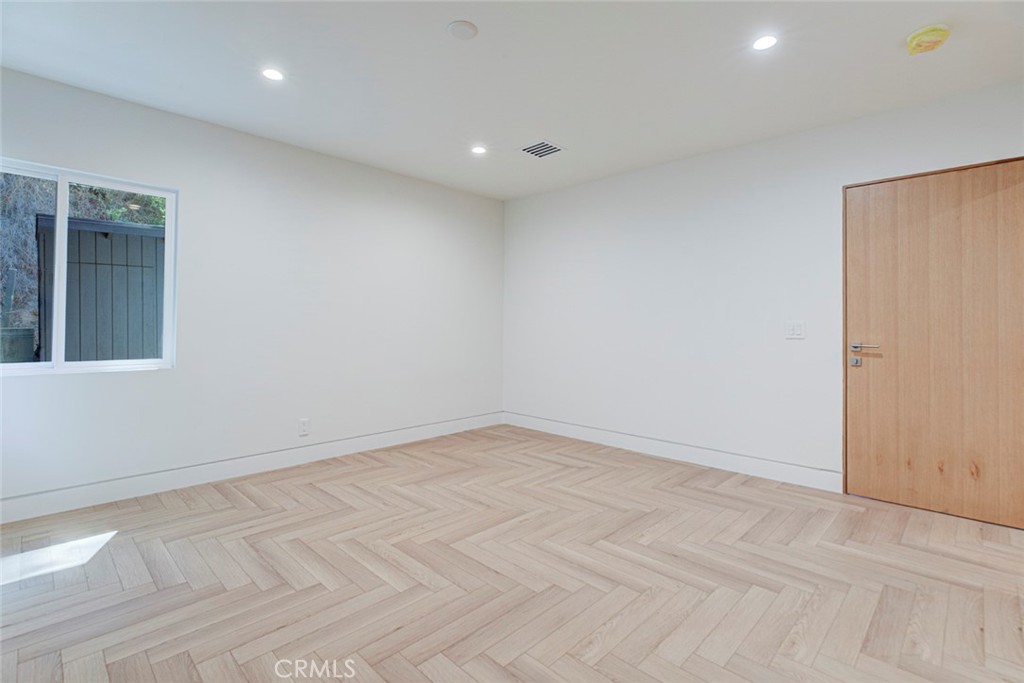 401 Brockmont Drive Property Photo 17