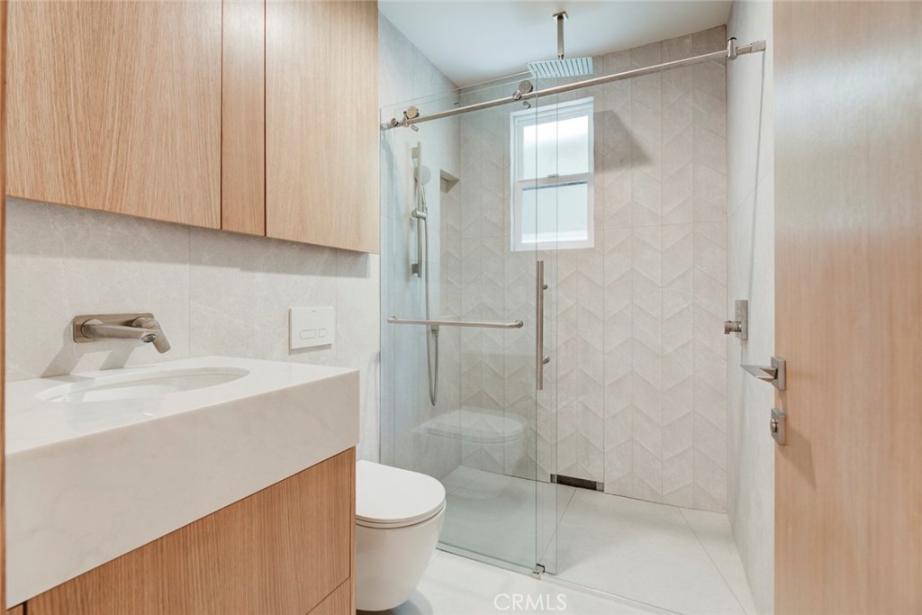 401 Brockmont Drive Property Photo 24