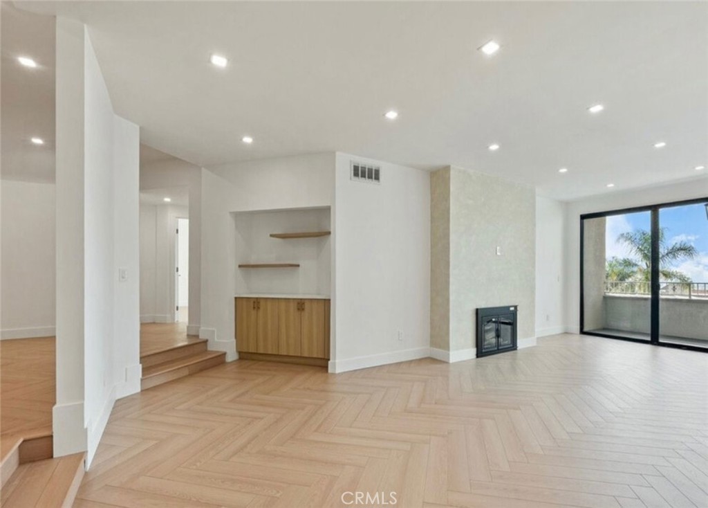 8455 Fountain Avenue 308 Property Photo 12