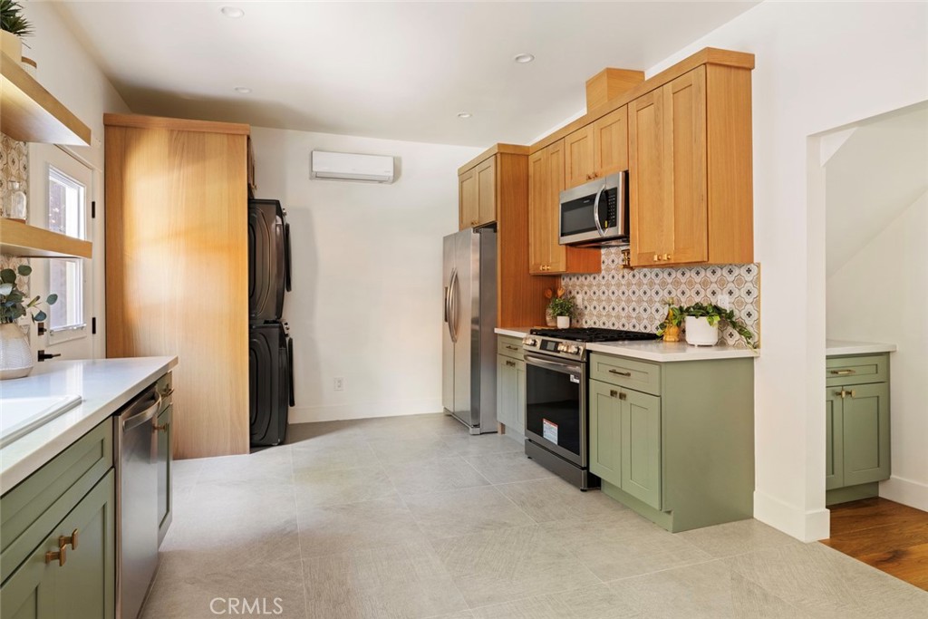 5850 Burwood Ave Property Photo 19