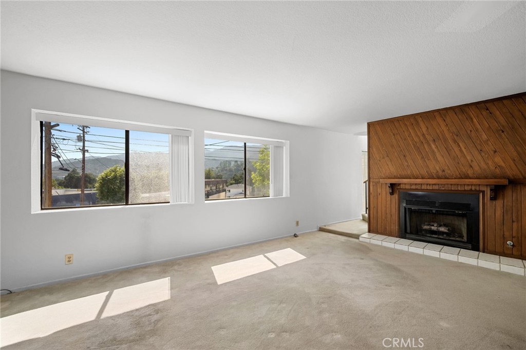 3206 Montrose Avenue 4 Property Photo 18