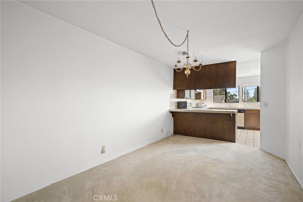 3206 Montrose Avenue 4 Property Photo 21