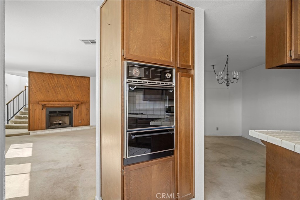 3206 Montrose Avenue 4 Property Photo 27