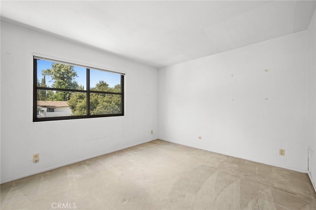 3206 Montrose Avenue 4 Property Photo 38