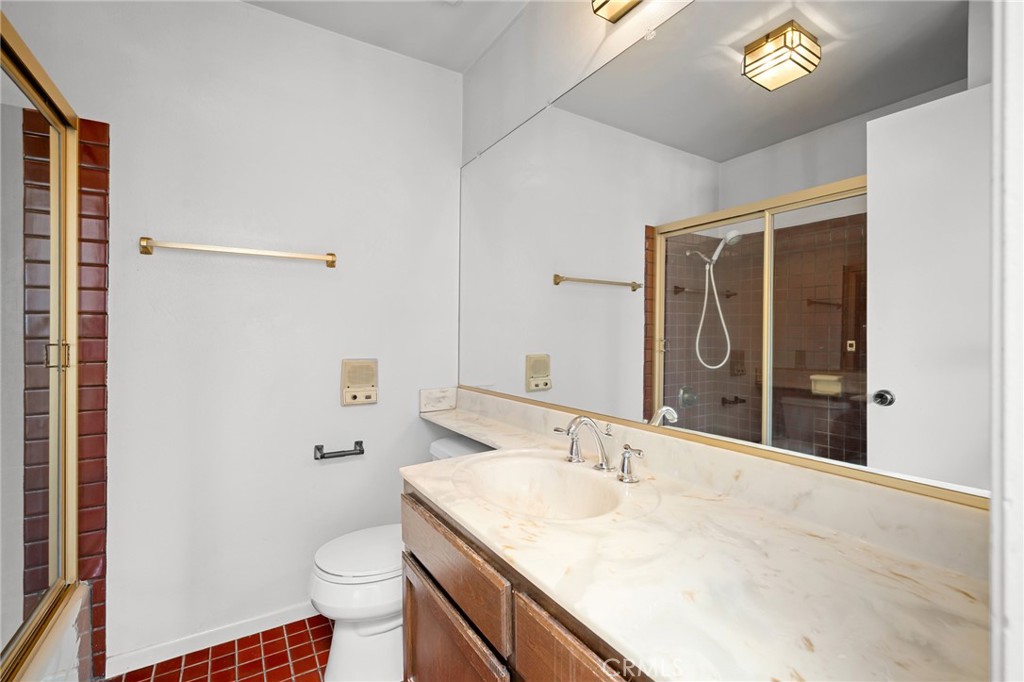 3206 Montrose Avenue 4 Property Photo 40