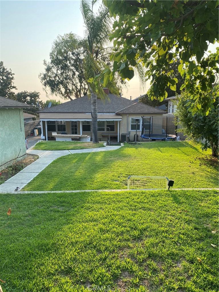 2812 N Myers Property Photo 4