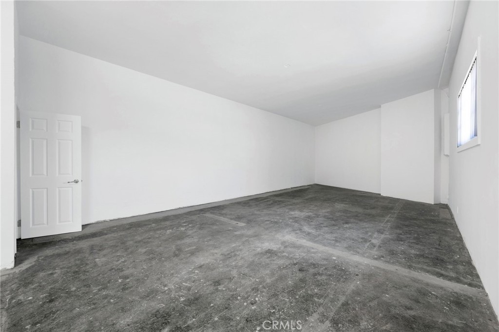 10446 Scoville Property Photo 21