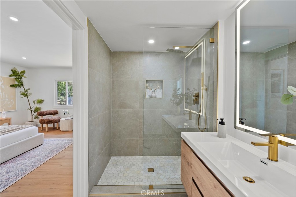 17439 Donmetz Property Photo 35