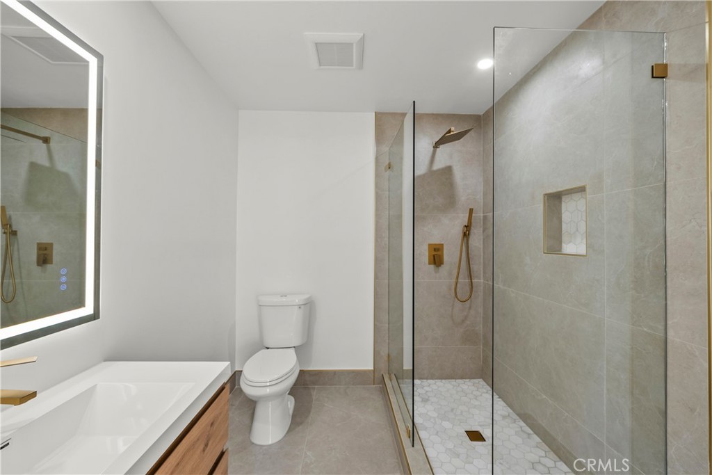 17439 Donmetz Property Photo 40