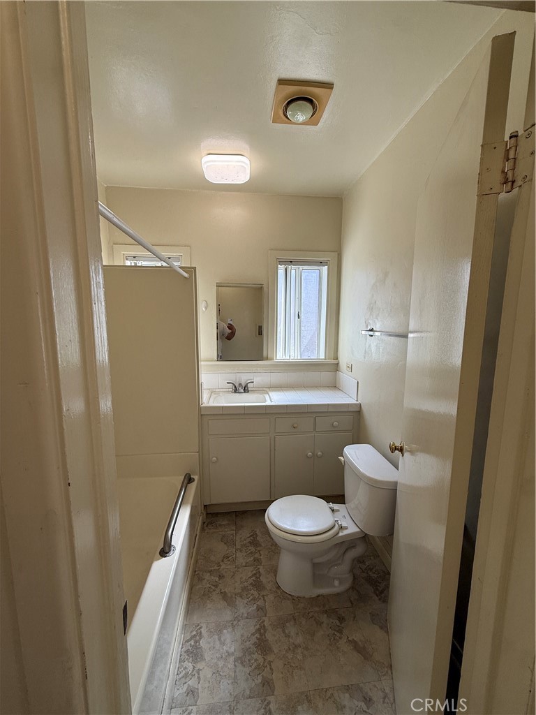 736 S Adams A Property Photo 14