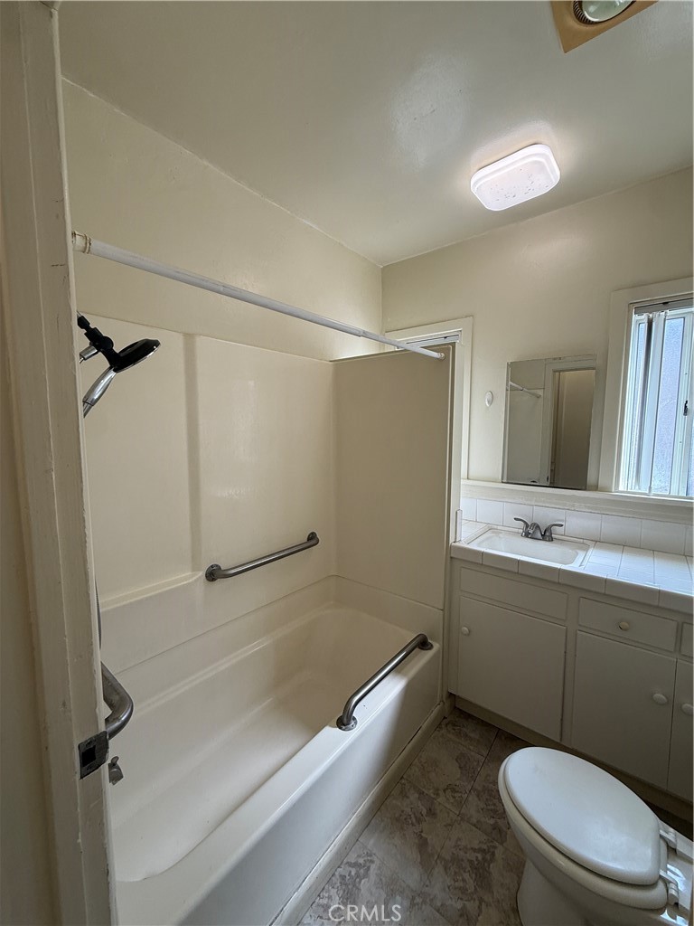 736 S Adams A Property Photo 15
