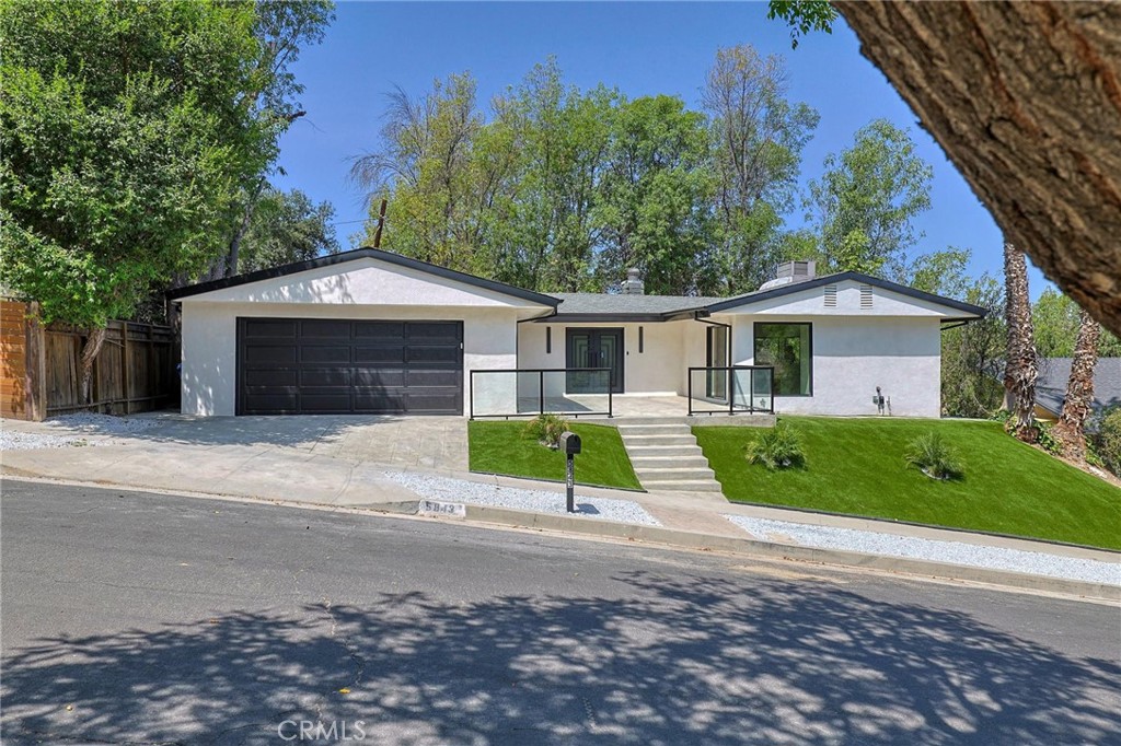 5843 Nevada Property Photo