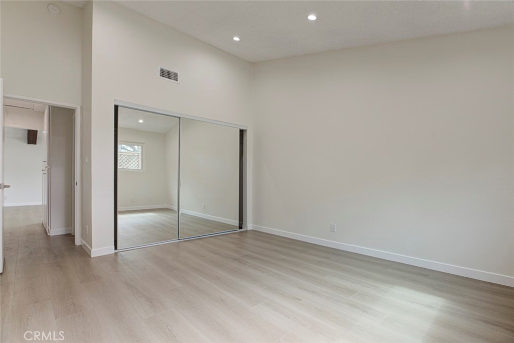 821 N Maple B Property Photo 20