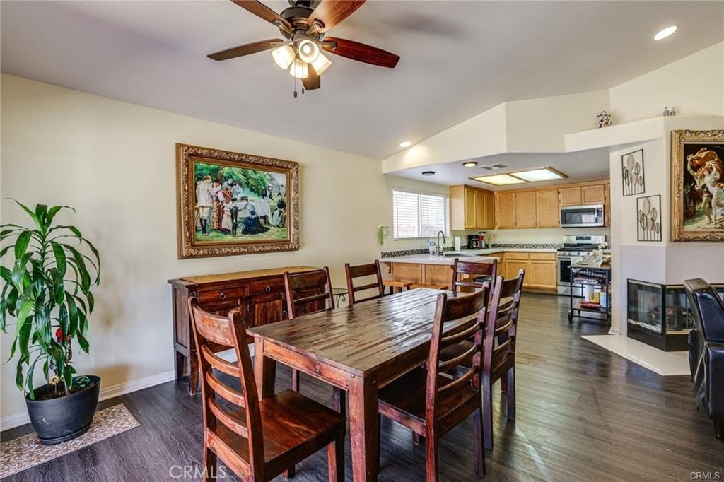8523 Barberry Avenue Property Photo 8