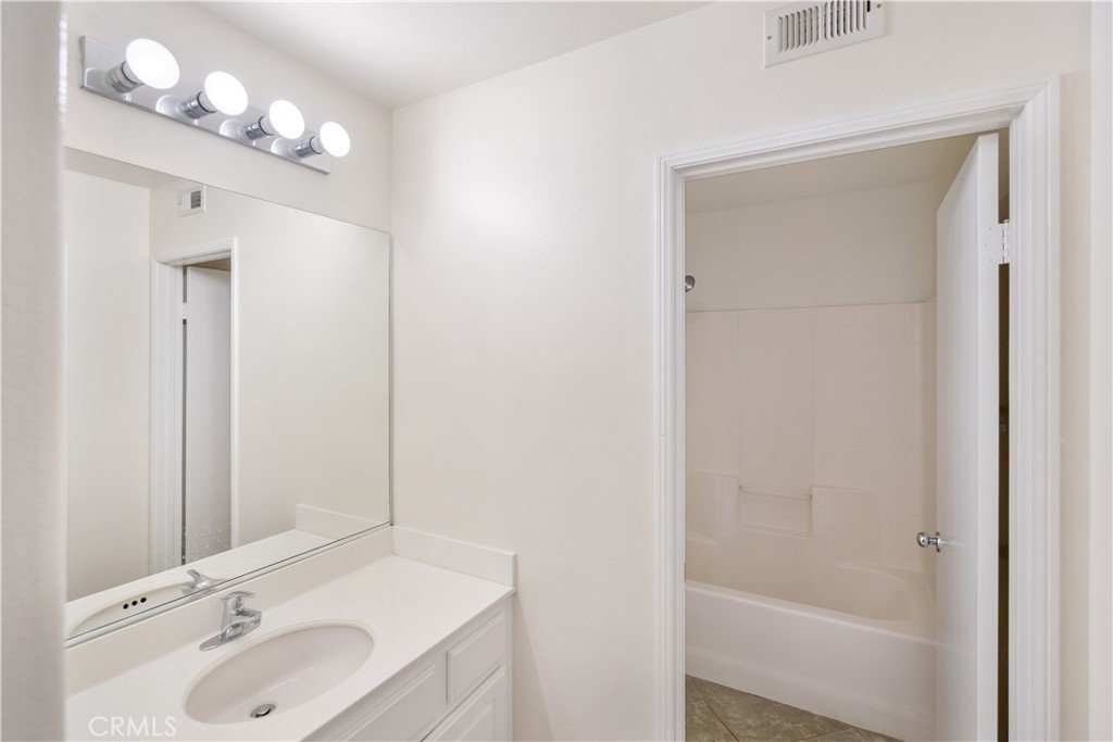 1486 Sundance Property Photo 18