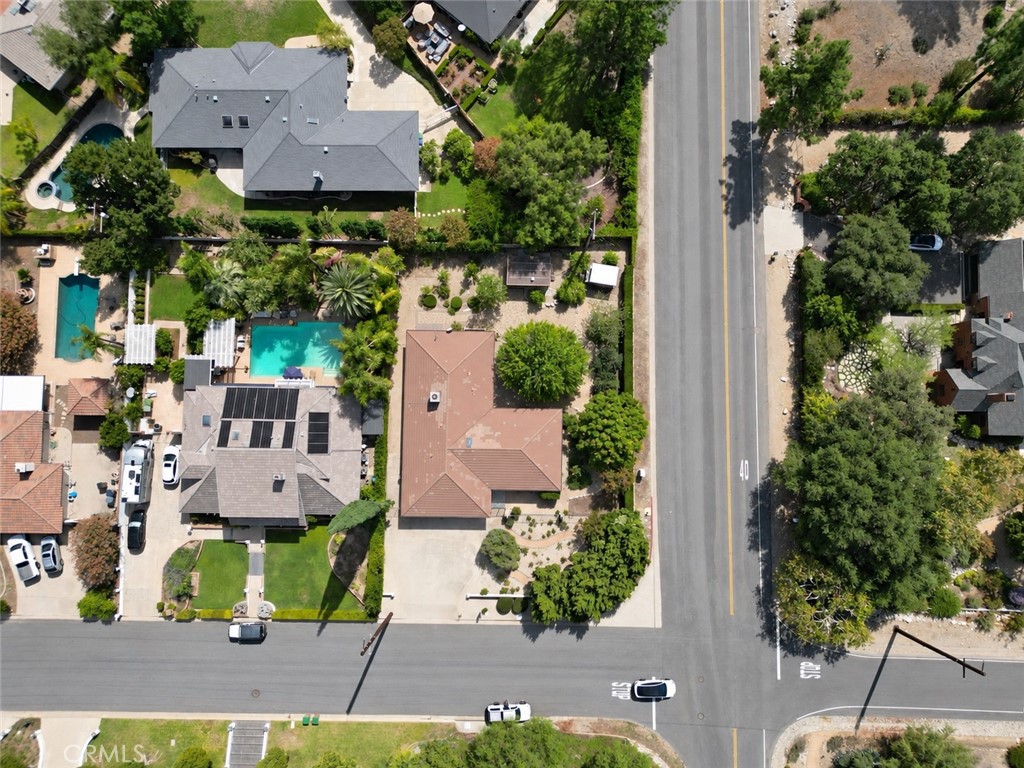 1002 Pomello Property Photo 44