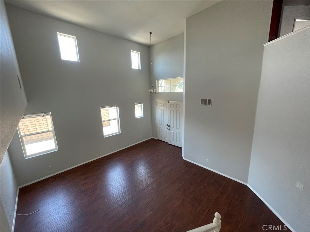 37222 Camden Dr Property Photo 4