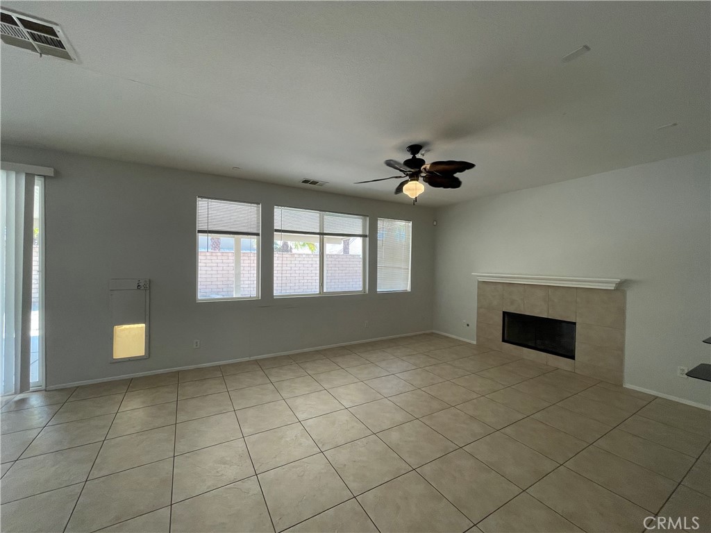 37222 Camden Dr Property Photo 8