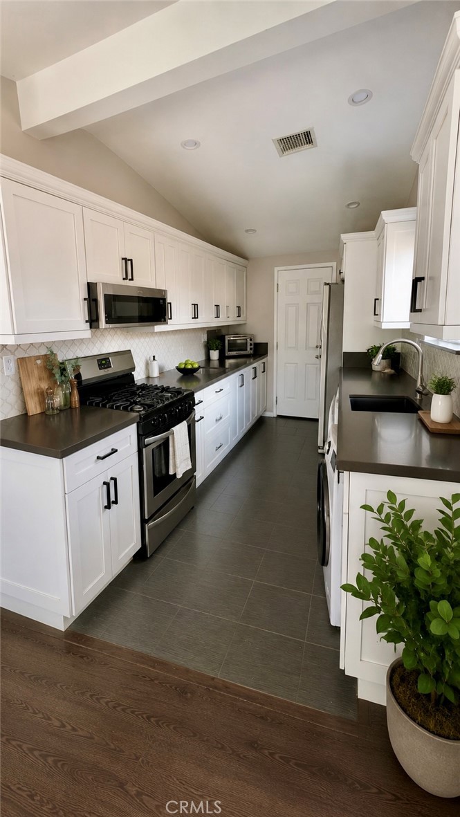 11714 Sproule Property Photo 6