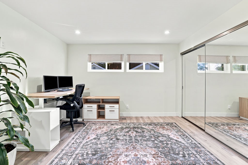 6951 Bellclaire Property Photo 11