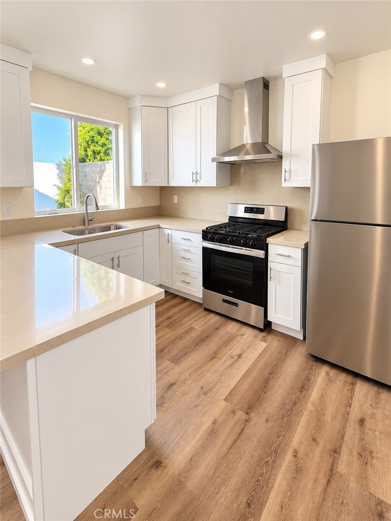 1431 Montgomery B Property Photo 3