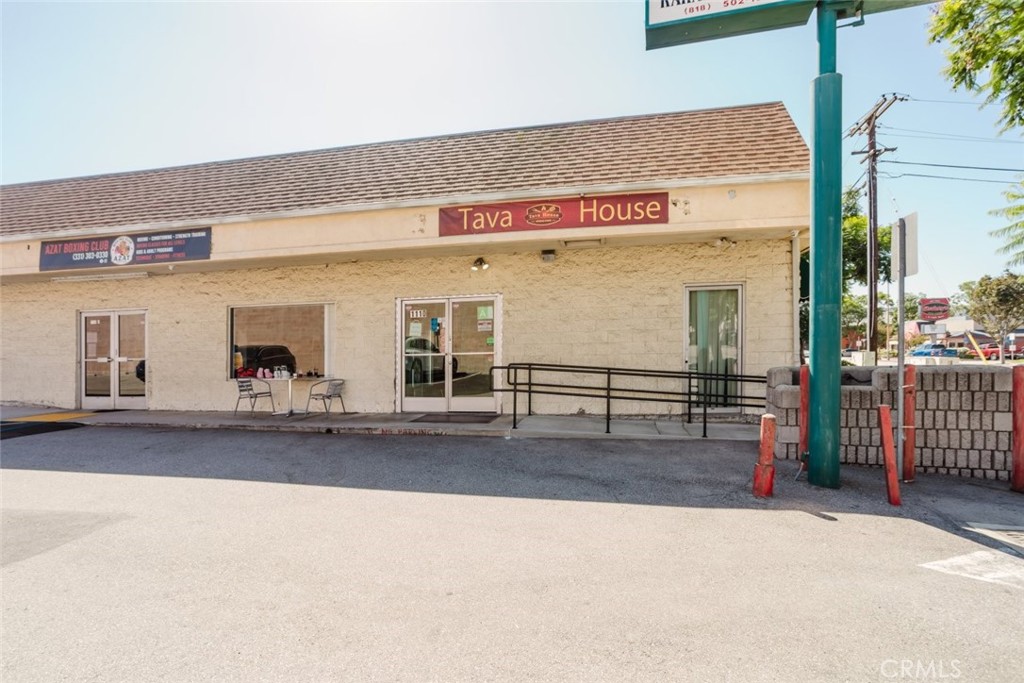 1110 S Glendale Avenue Property Photo 1