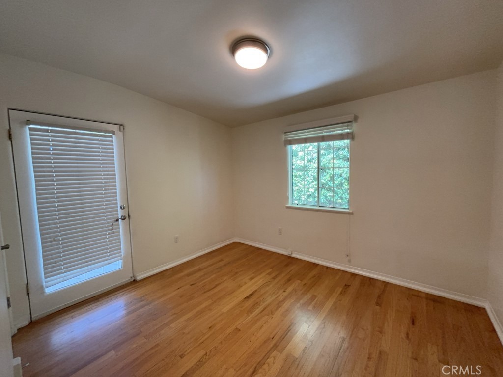211 S Keystone Street Property Photo 6
