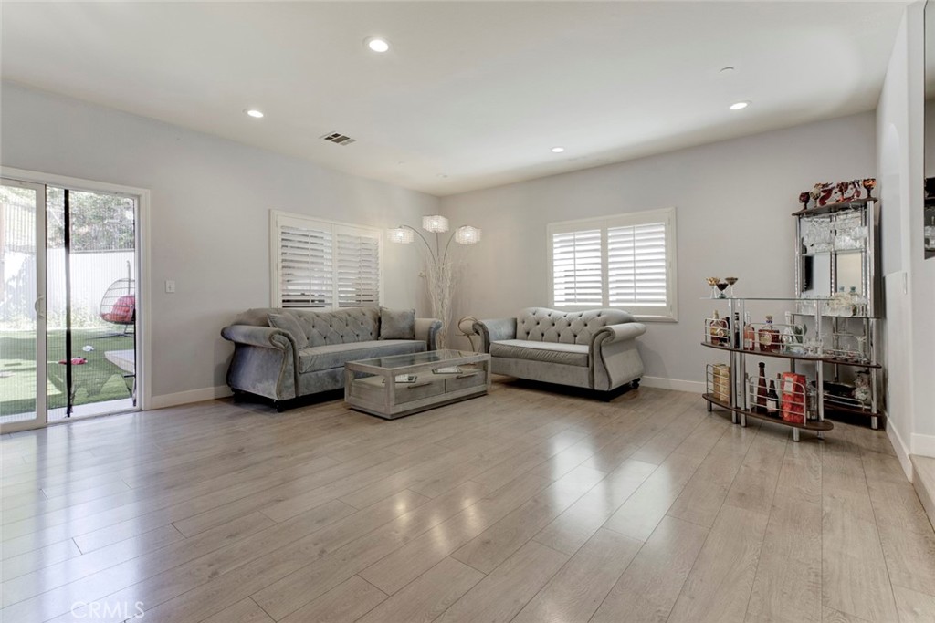 14035 Bryant Property Photo 9