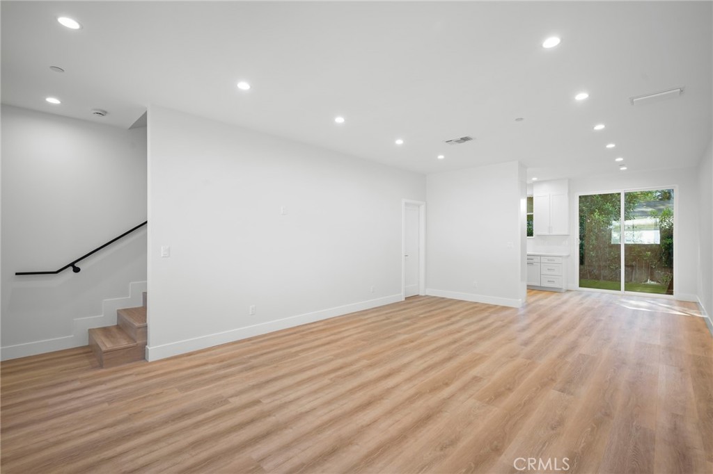 11626 Weddington Street Property Photo 5