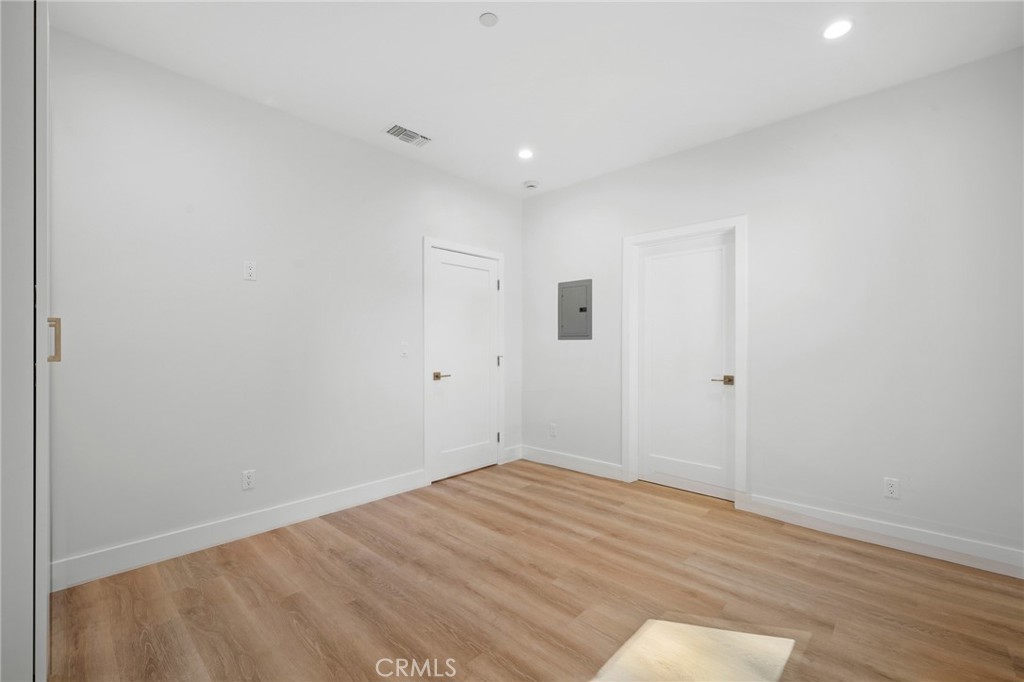 11626 Weddington Street Property Photo 18
