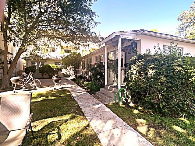 2535 1/2 Cross Property Photo 1