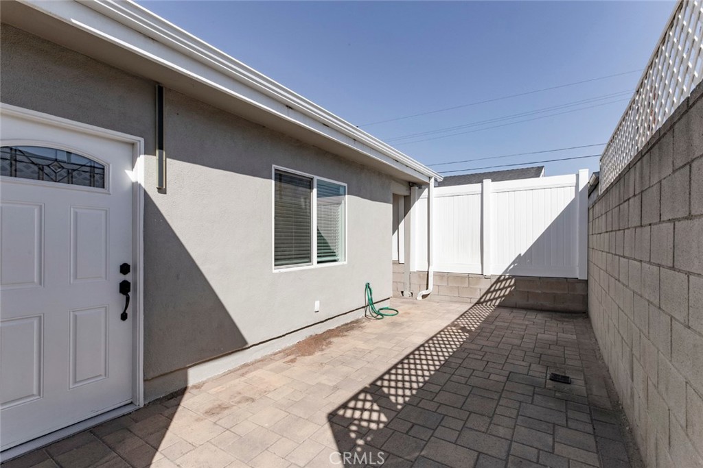8254 Vantage Avenue Property Photo 1