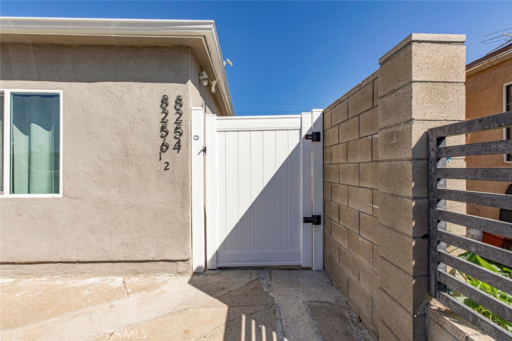 8254 Vantage Avenue Property Photo 3