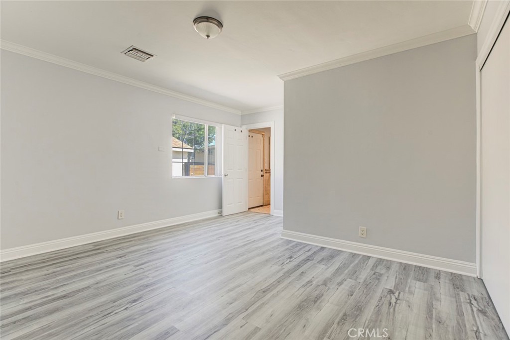 14537 Wyandotte Property Photo 16